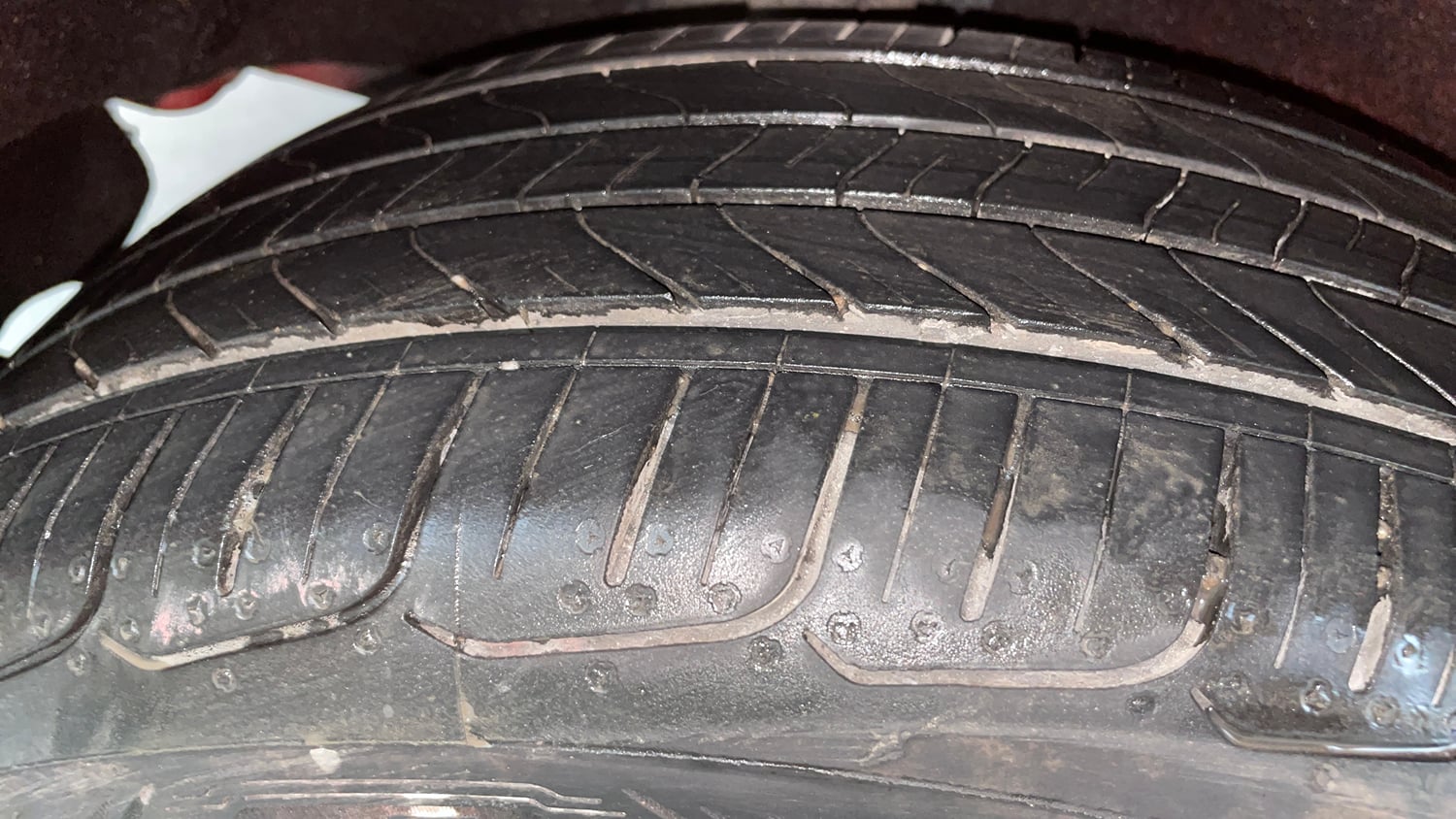 Used 2017 Maruti Suzuki Baleno Zeta 1.2 Petrol Manual tyres RIGHT REAR TYRE TREAD VIEW