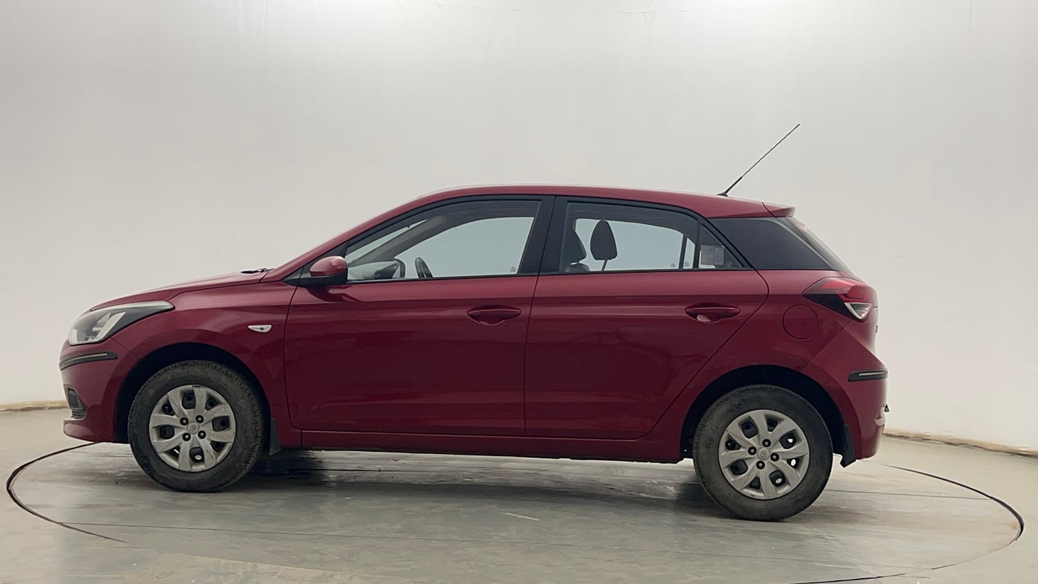 Used 2015 Hyundai Elite i20 Magna 1.2 Petrol Manual exterior LEFT SIDE VIEW