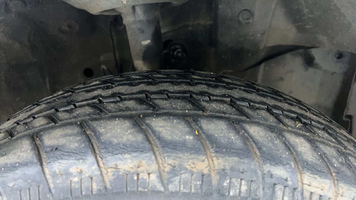 Used 2018 Honda Amaze 1.2 E MT Petrol Petrol Manual tyres RIGHT FRONT TYRE TREAD VIEW