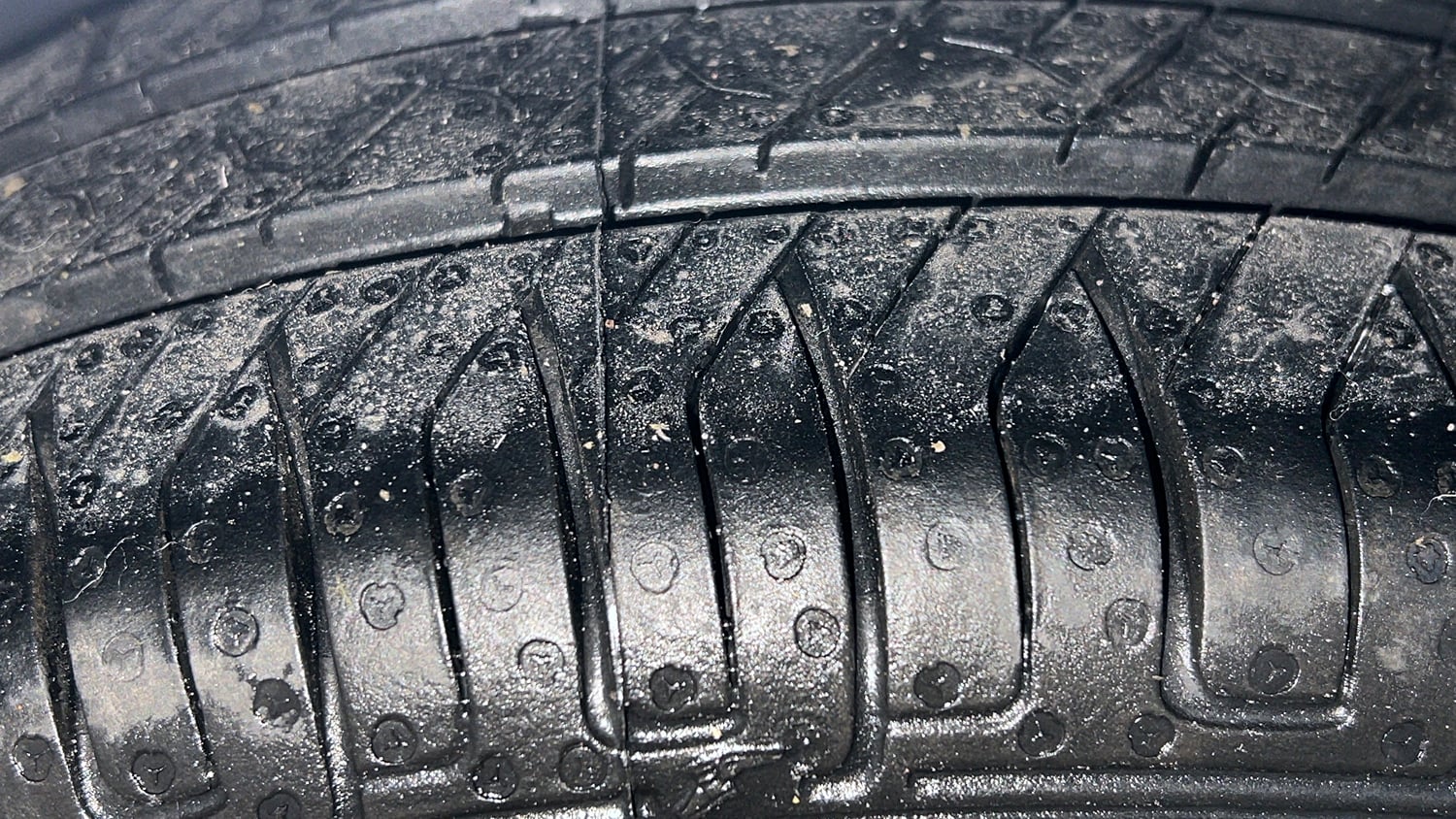 Used 2015 Maruti Suzuki Alto K10 VXi Petrol Manual tyres LEFT REAR TYRE TREAD VIEW
