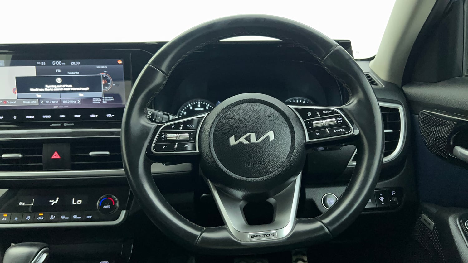 Used 2022 Kia Seltos X Line 1.4 DCT Petrol Automatic interior STEERING VIEW