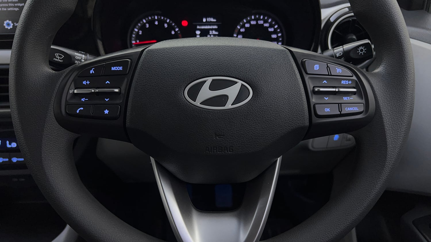 Used 2025 Hyundai Grand i10 Nios Sportz (O) 1.2 Kappa VTVT Petrol Manual top_features Airbags