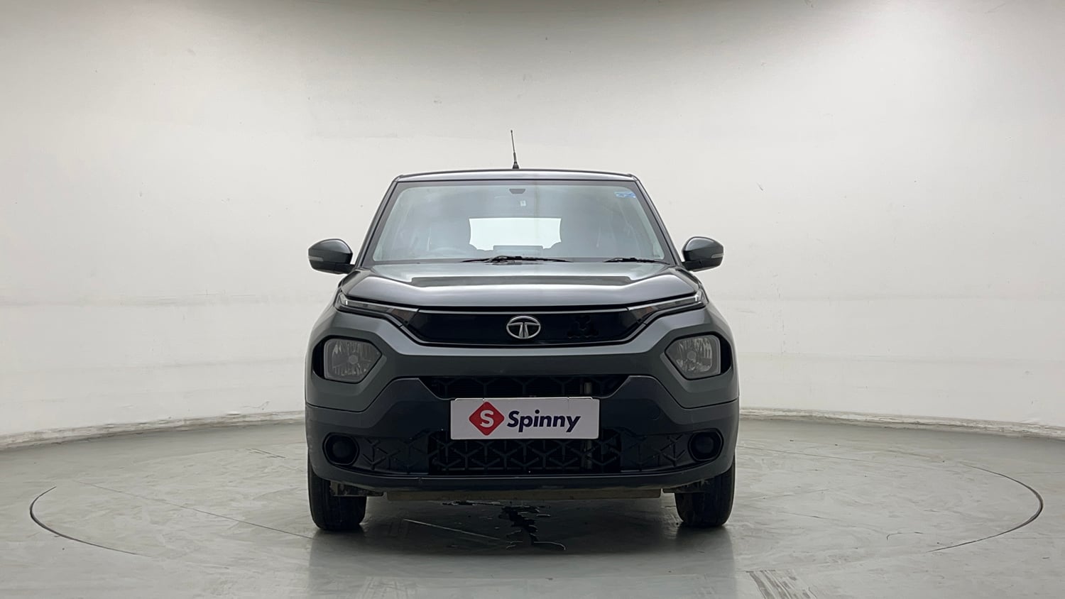 Used 2023 Tata Punch Adventure MT Petrol Manual exterior FRONT VIEW