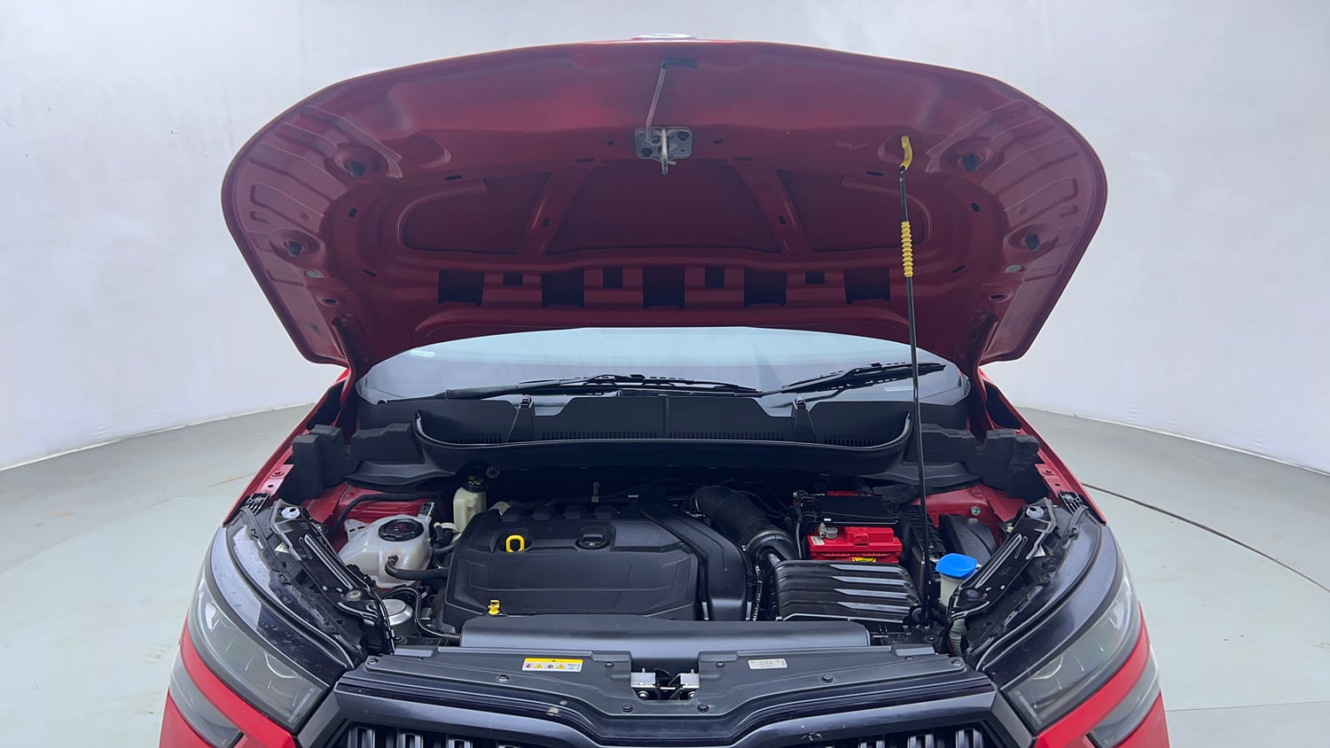 Used 2022 Skoda Kushaq Monte Carlo 1.5L TSI DSG Petrol Automatic engine ENGINE & BONNET OPEN FRONT VIEW