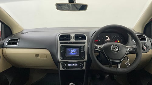 Used 2016 Volkswagen Polo Highline1.2L (P) Petrol Manual interior DASHBOARD VIEW