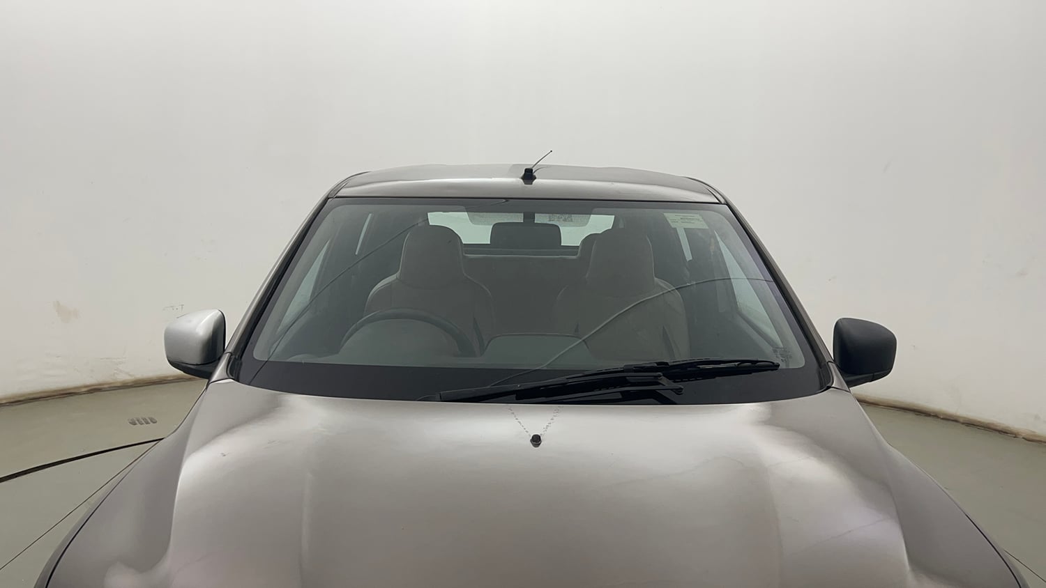 Used 2018 Renault Kwid RXT (O) 1.0 SCE Edition Petrol Manual exterior FRONT WINDSHIELD VIEW