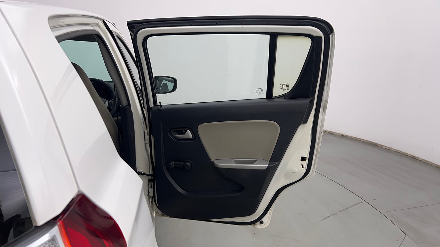 Used 2015 Maruti Suzuki Alto K10 VXi Petrol Manual interior RIGHT REAR DOOR OPEN VIEW