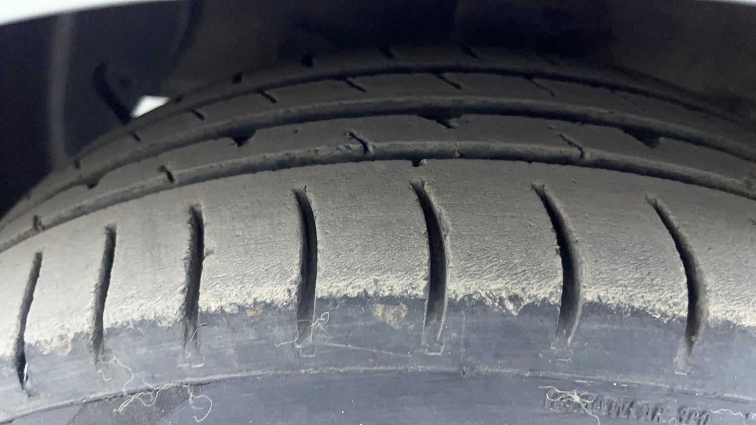 Used 2016 Hyundai Xcent SX 1.1 CRDi Diesel Manual tyres LEFT FRONT TYRE TREAD VIEW