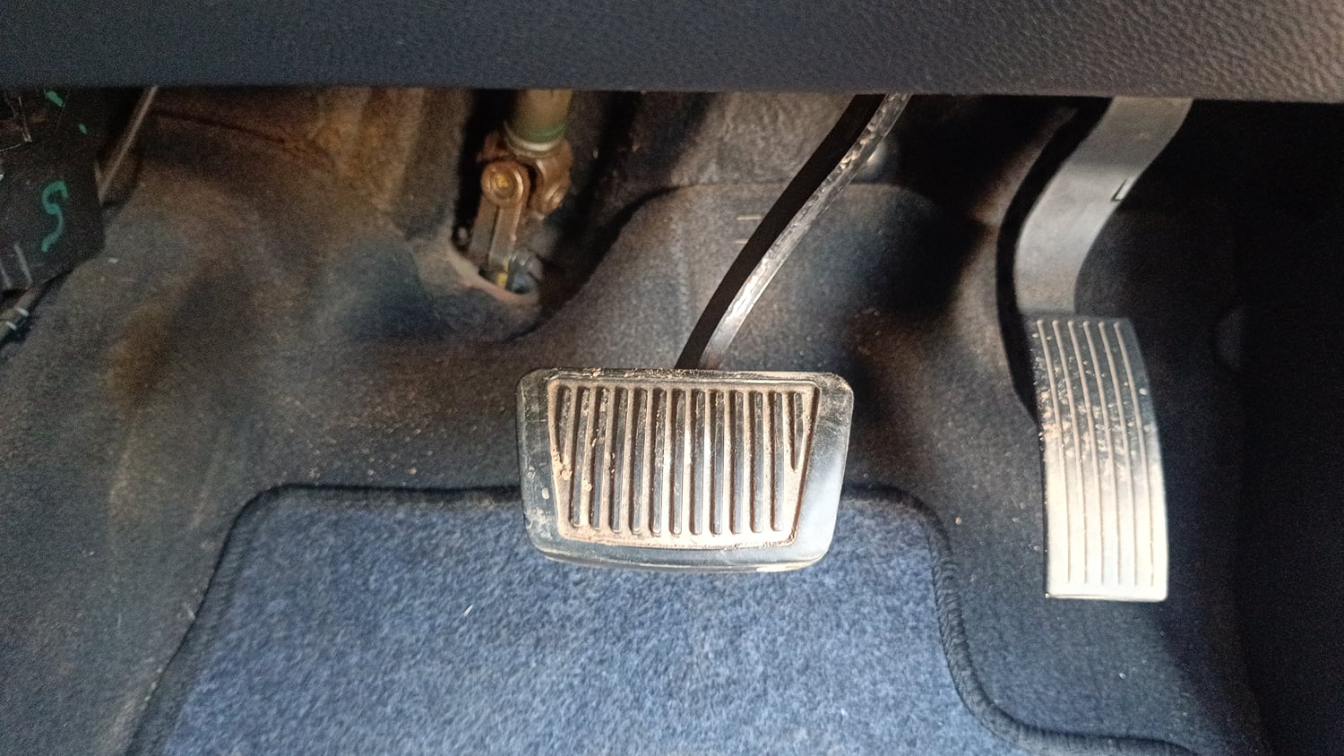 Used 2015 Hyundai Grand i10 Asta AT 1.2 Kappa VTVT Petrol Automatic interior PEDALS VIEW