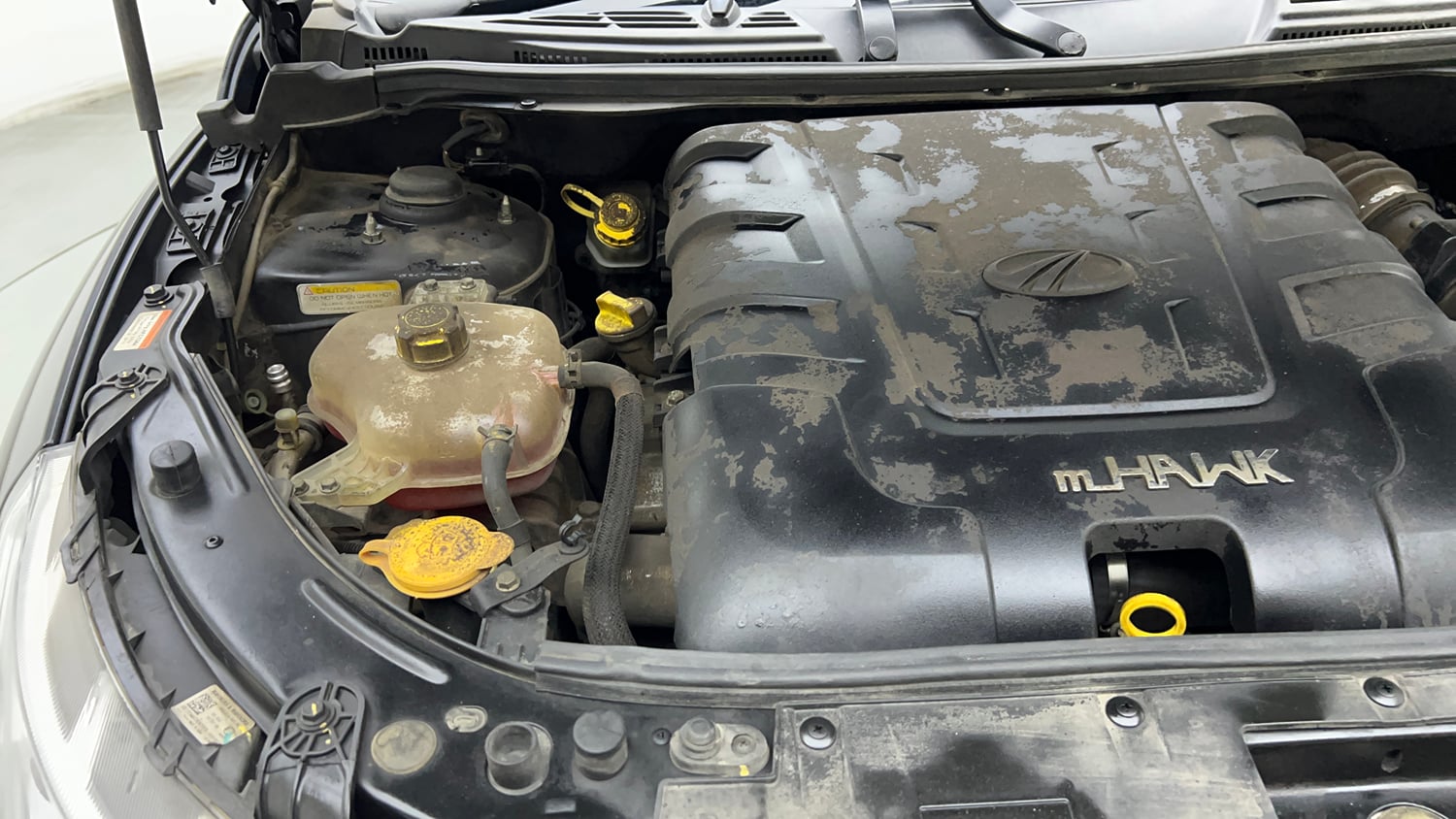 Used 2019 Mahindra XUV500 W5 Diesel Manual engine ENGINE RIGHT SIDE VIEW