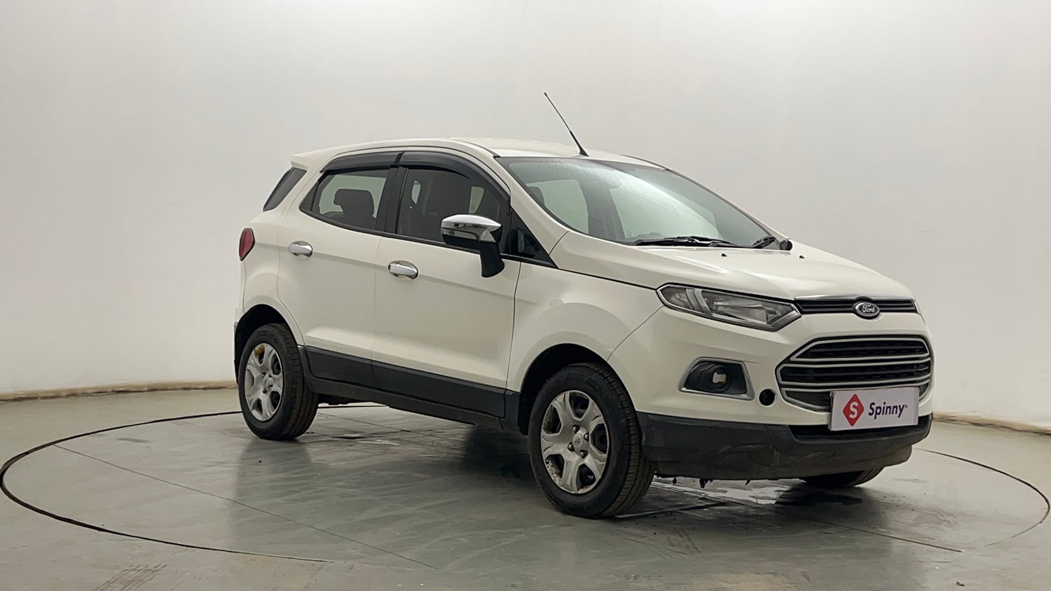 Used 2018 Ford EcoSport Trend 1.5L TDCi Diesel Manual exterior RIGHT FRONT CORNER VIEW