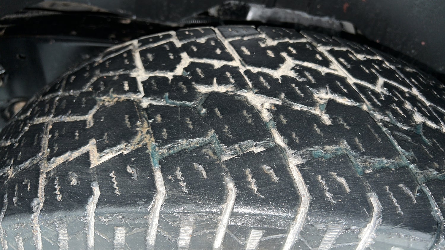 Used 2023 Mahindra Thar LX Hard Top Petrol AT RWD Petrol Automatic tyres LEFT REAR TYRE TREAD VIEW