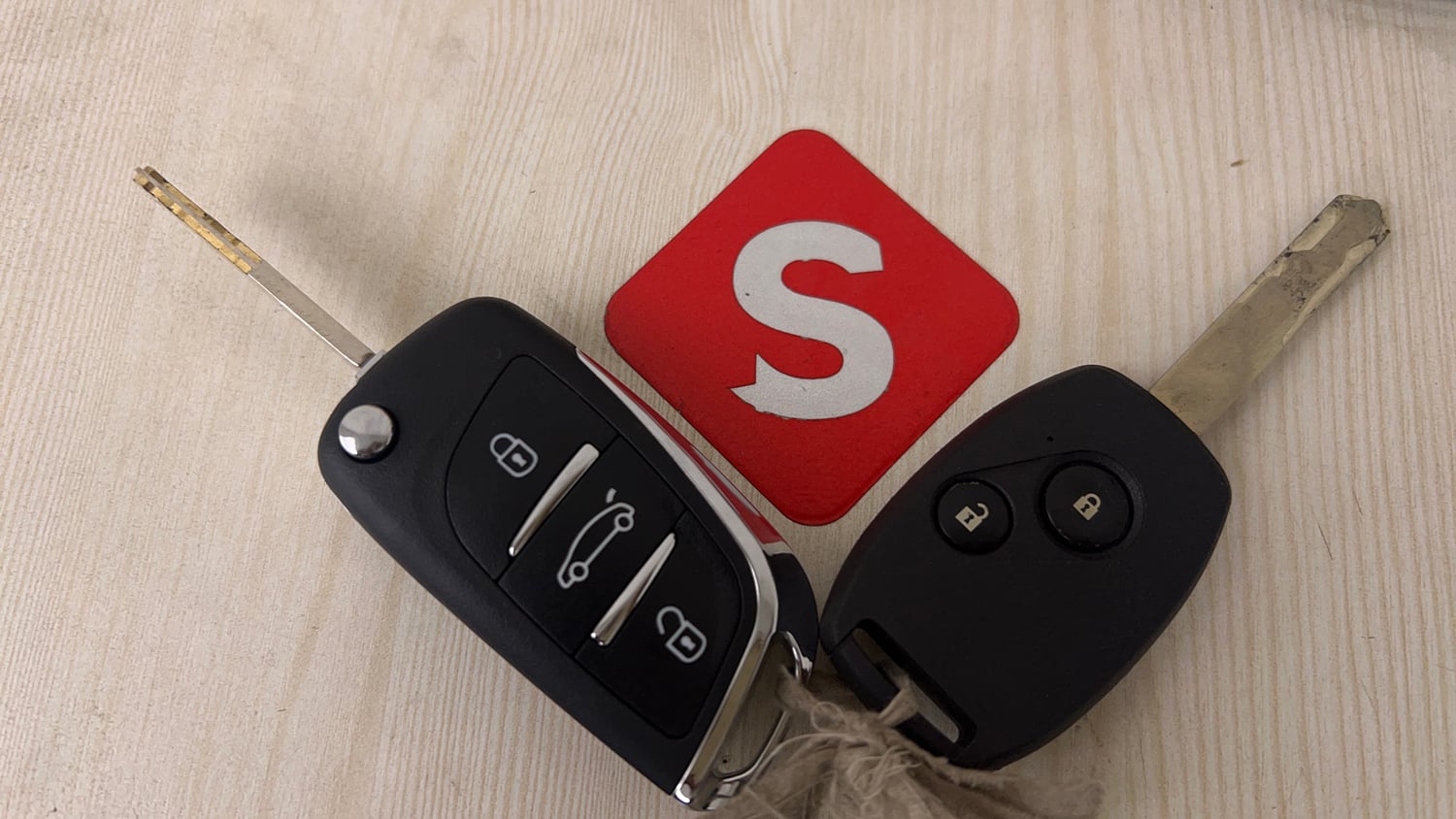 Used 2016 Honda Brio S MT Petrol Manual extra CAR KEY VIEW