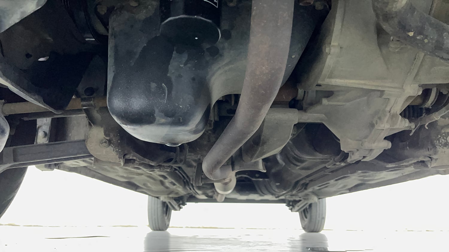 Used 2020 Maruti Suzuki Alto 800 LXi Petrol Manual extra FRONT LEFT UNDERBODY VIEW