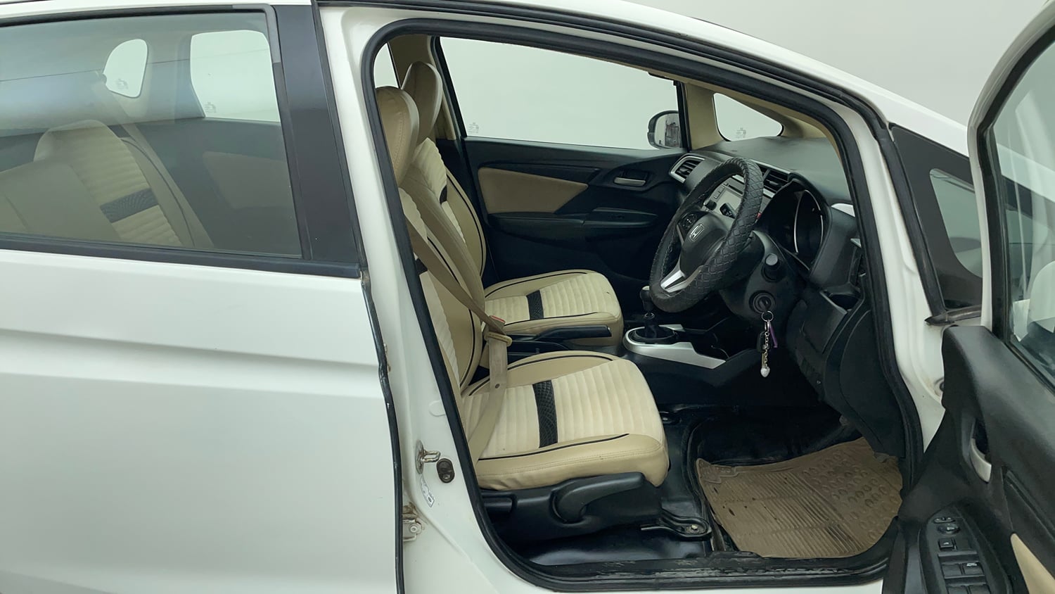 Used 2015 Honda Jazz SV Petrol Petrol Manual interior RIGHT SIDE FRONT DOOR CABIN VIEW
