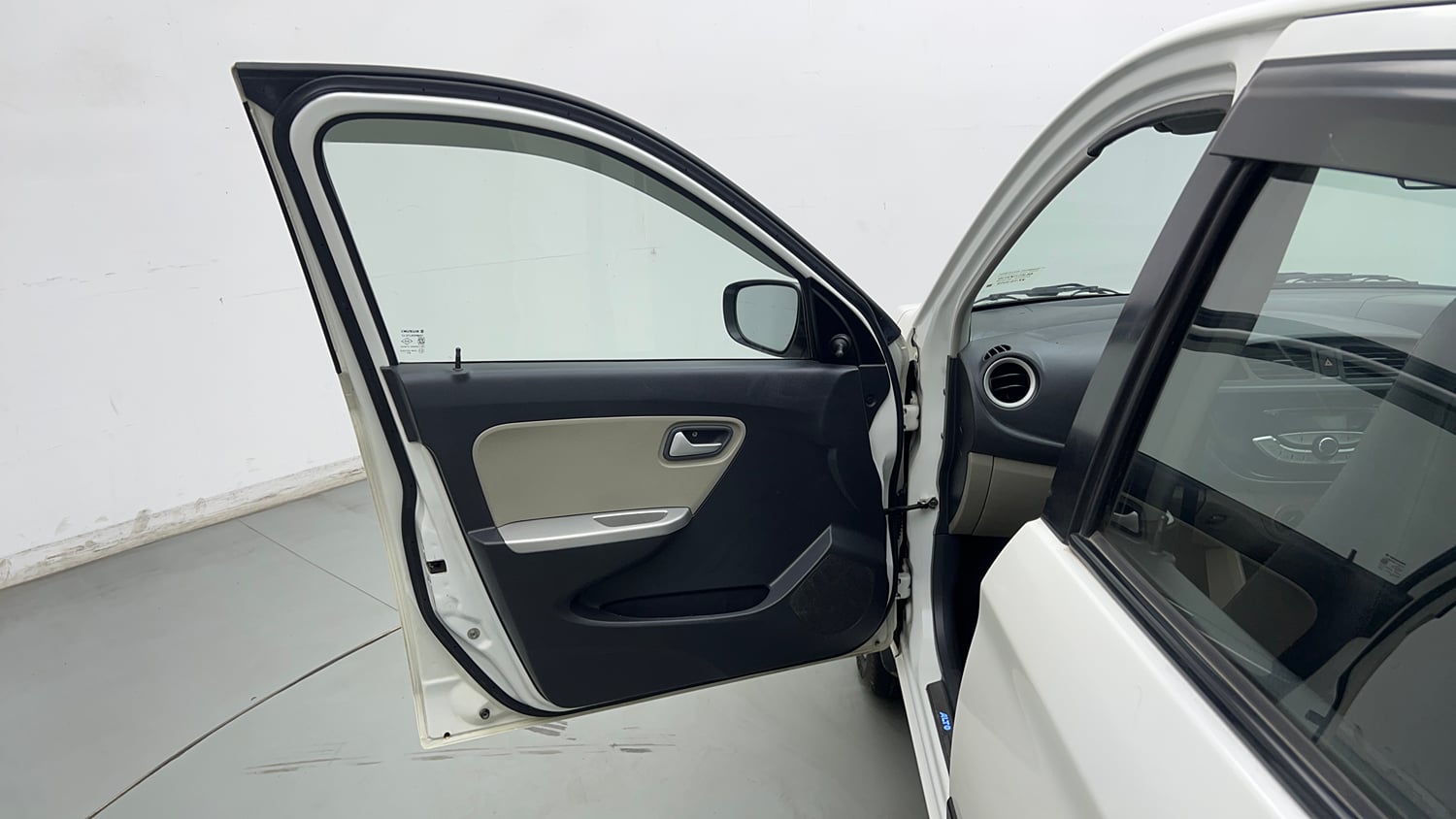 Used 2016 Maruti Suzuki Alto K10 VXi (O) Petrol Manual interior LEFT FRONT DOOR OPEN VIEW