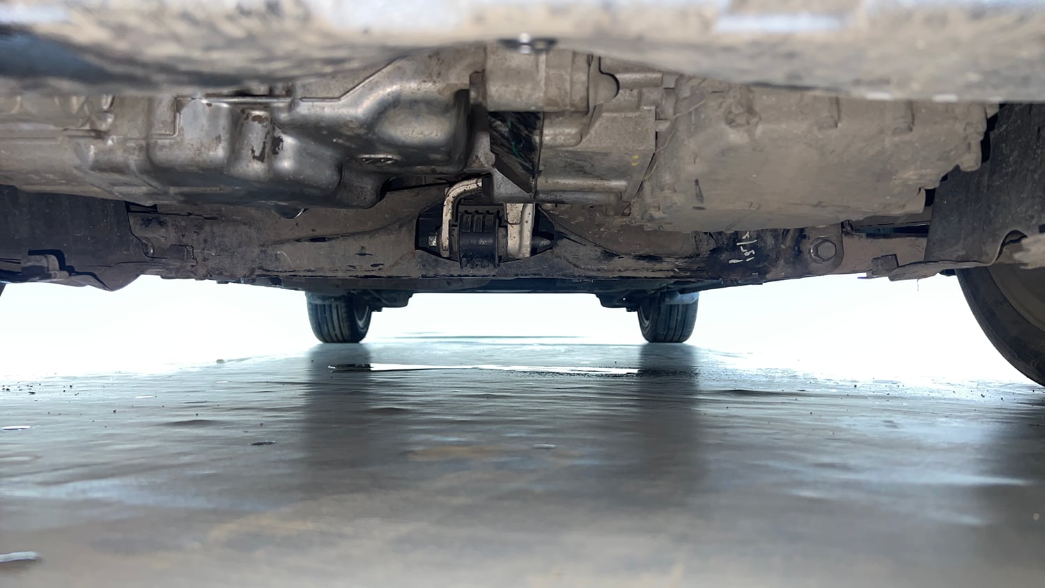 Used 2017 Honda City ZX CVT Petrol Petrol Automatic extra FRONT LEFT UNDERBODY VIEW
