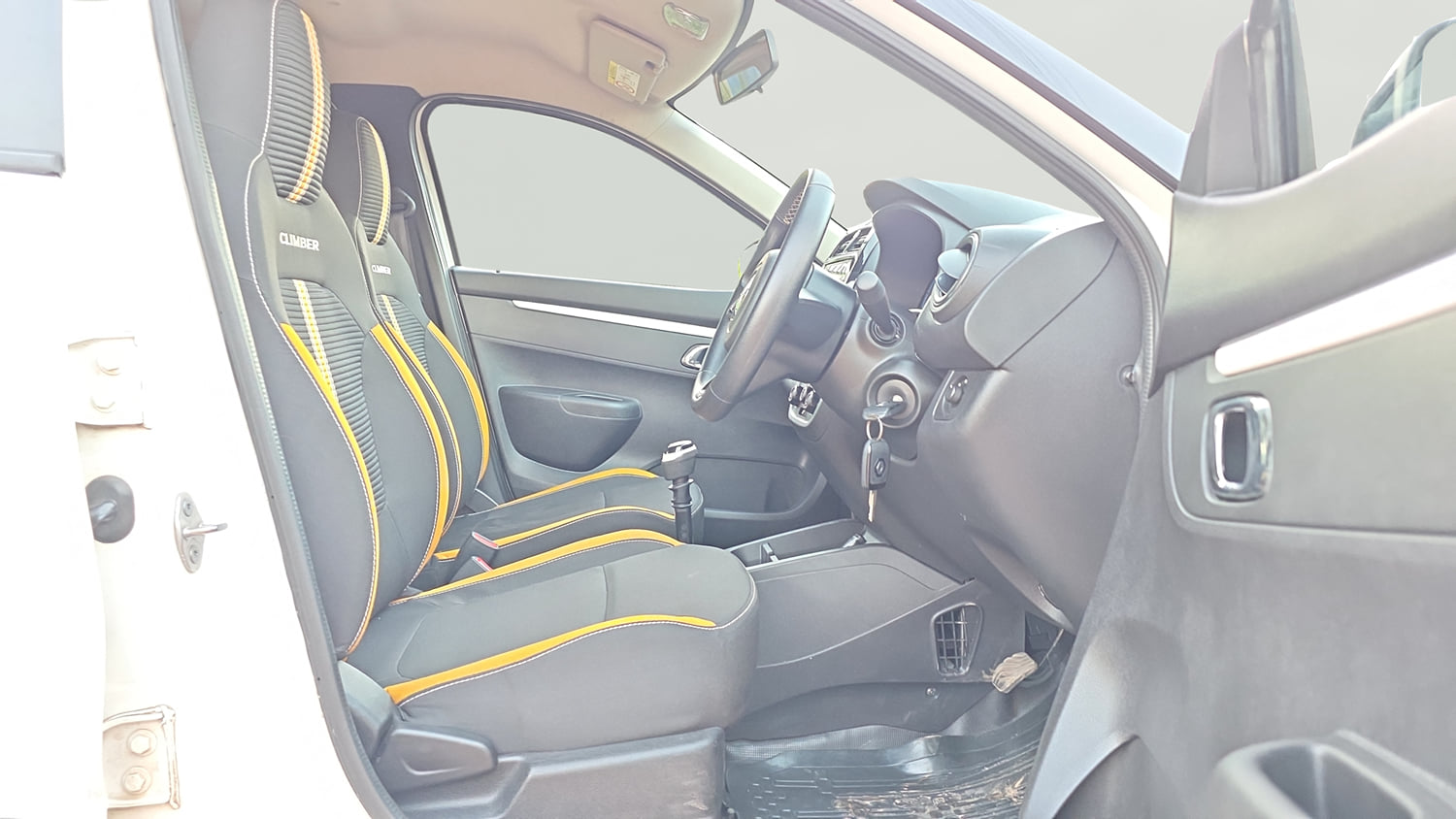 Used 2022 Renault Kwid CLIMBER Petrol Manual interior RIGHT SIDE FRONT DOOR CABIN VIEW