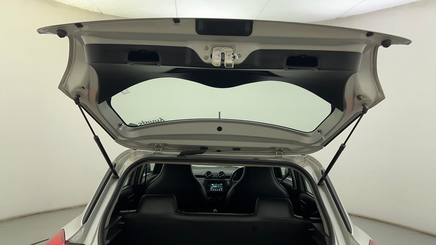 Used 2018 Maruti Suzuki Swift LXi Petrol Manual interior DICKY DOOR OPEN VIEW