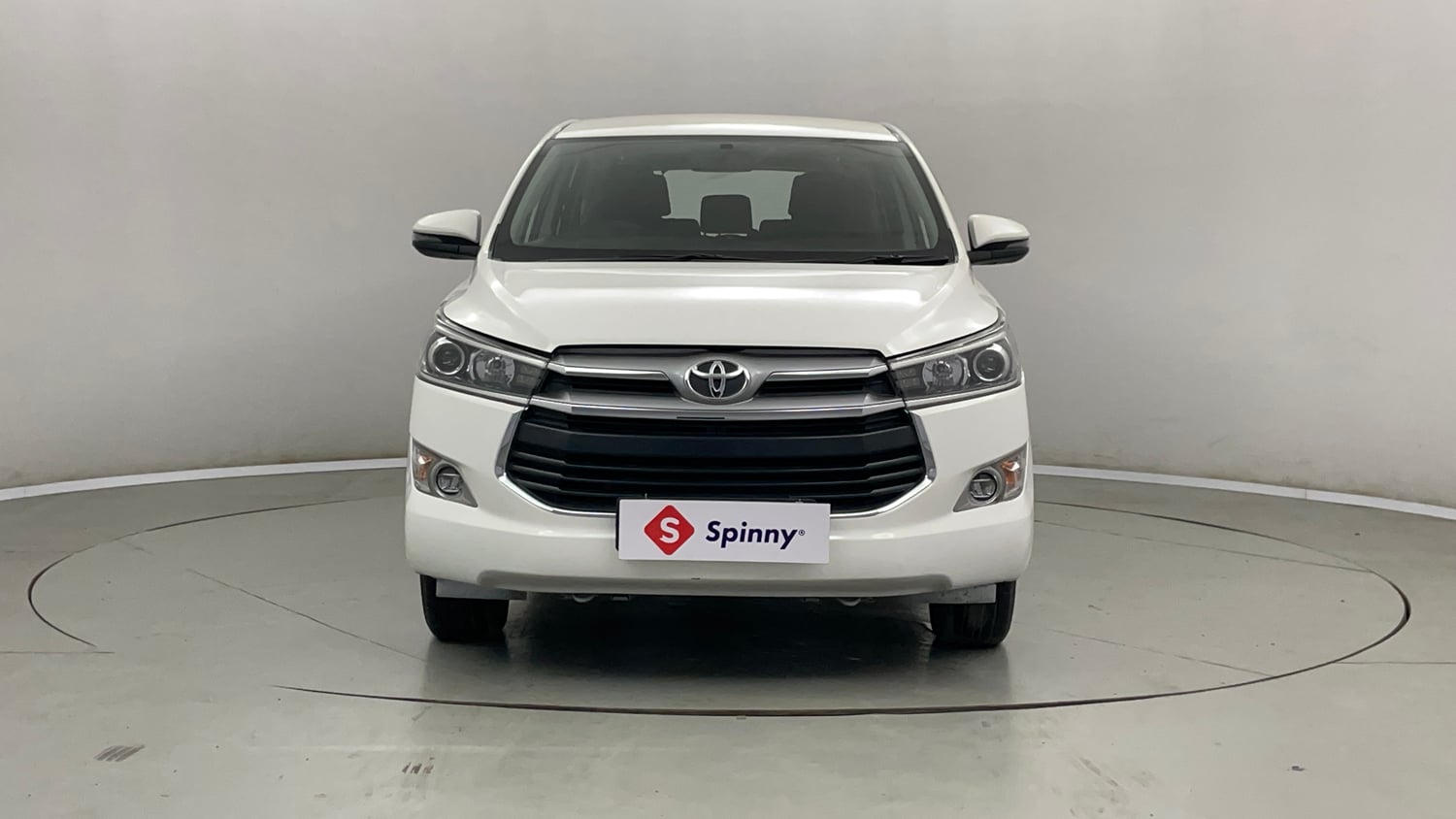 Used 2019 Toyota Innova Crysta 2.4 V 7 STR Diesel Manual exterior FRONT VIEW
