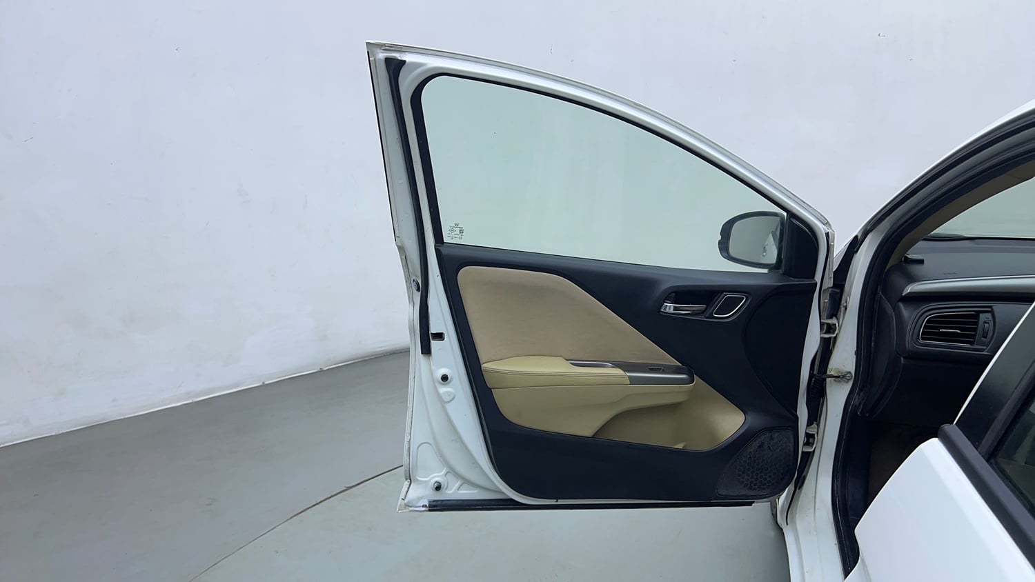 Used 2017 Honda City ZX CVT Petrol Petrol Automatic interior LEFT FRONT DOOR OPEN VIEW