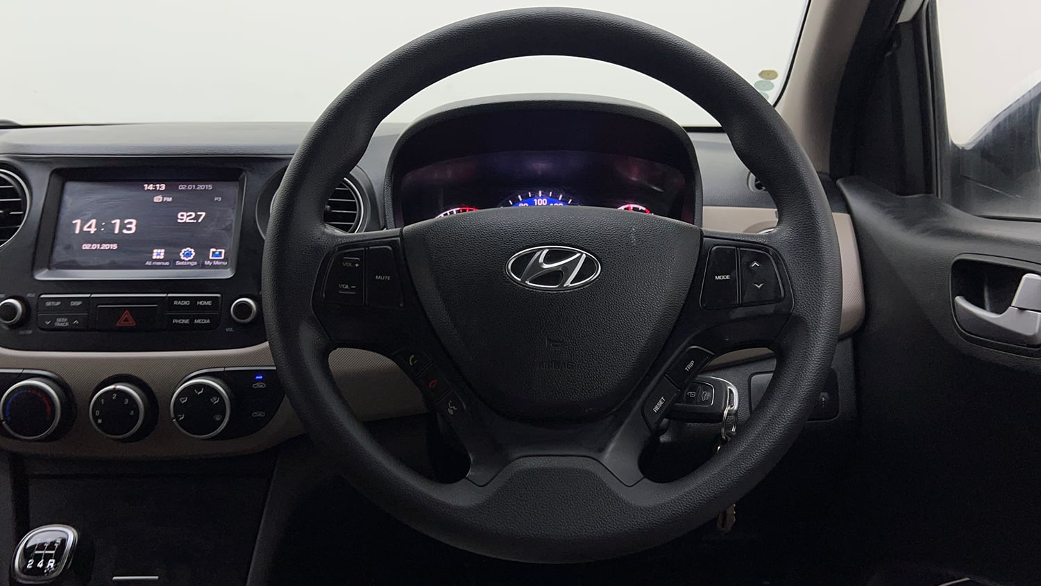 Used 2018 Hyundai Xcent SX Petrol Manual interior STEERING VIEW