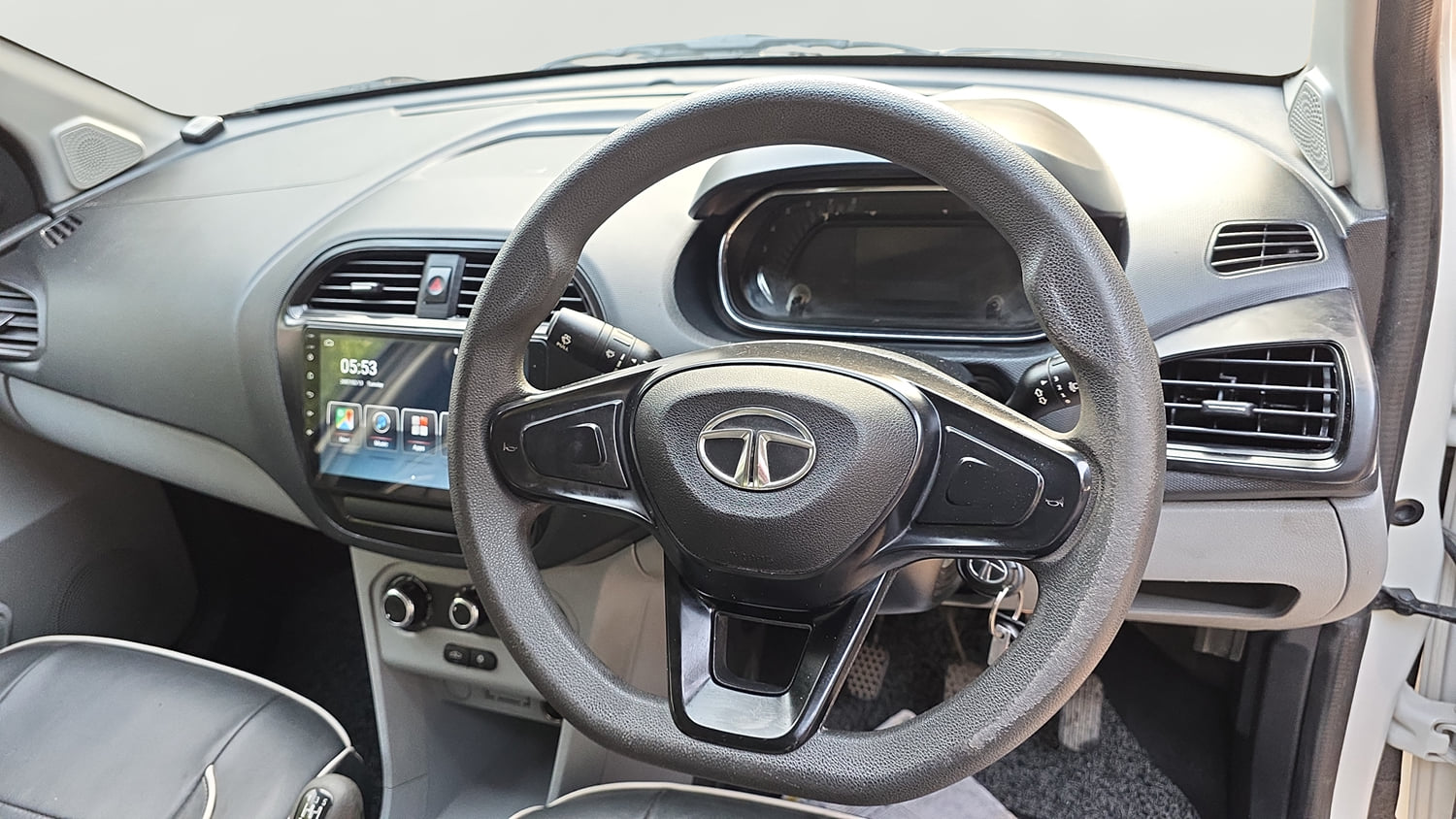 Used 2020 Tata Tiago XE Petrol Manual interior STEERING VIEW