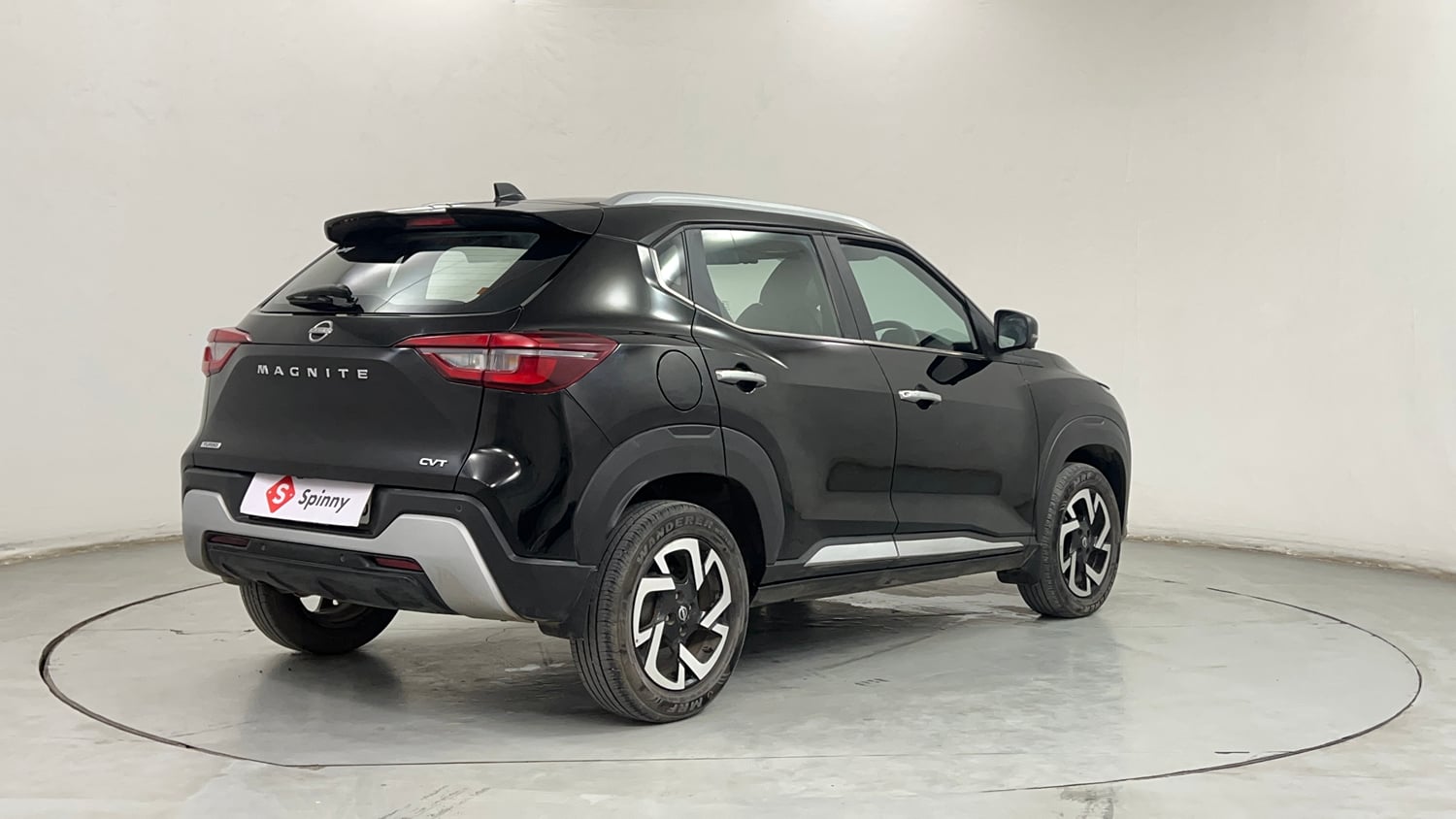 Used 2024 Nissan Magnite XV Premium Turbo CVT Petrol Automatic exterior RIGHT REAR CORNER VIEW