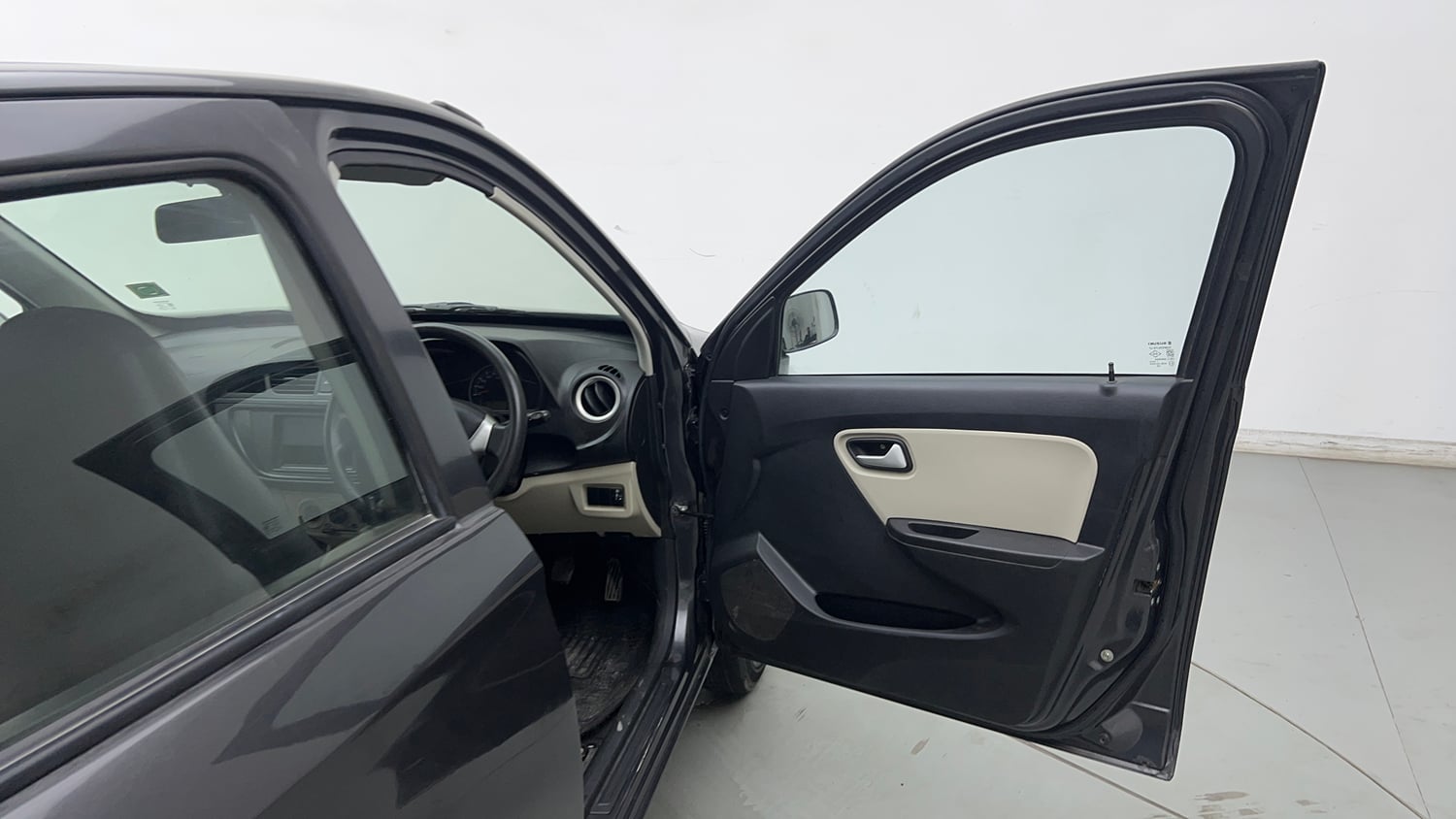 Used 2021 Maruti Suzuki Alto 800 LXi (O) Petrol Manual interior RIGHT FRONT DOOR OPEN VIEW
