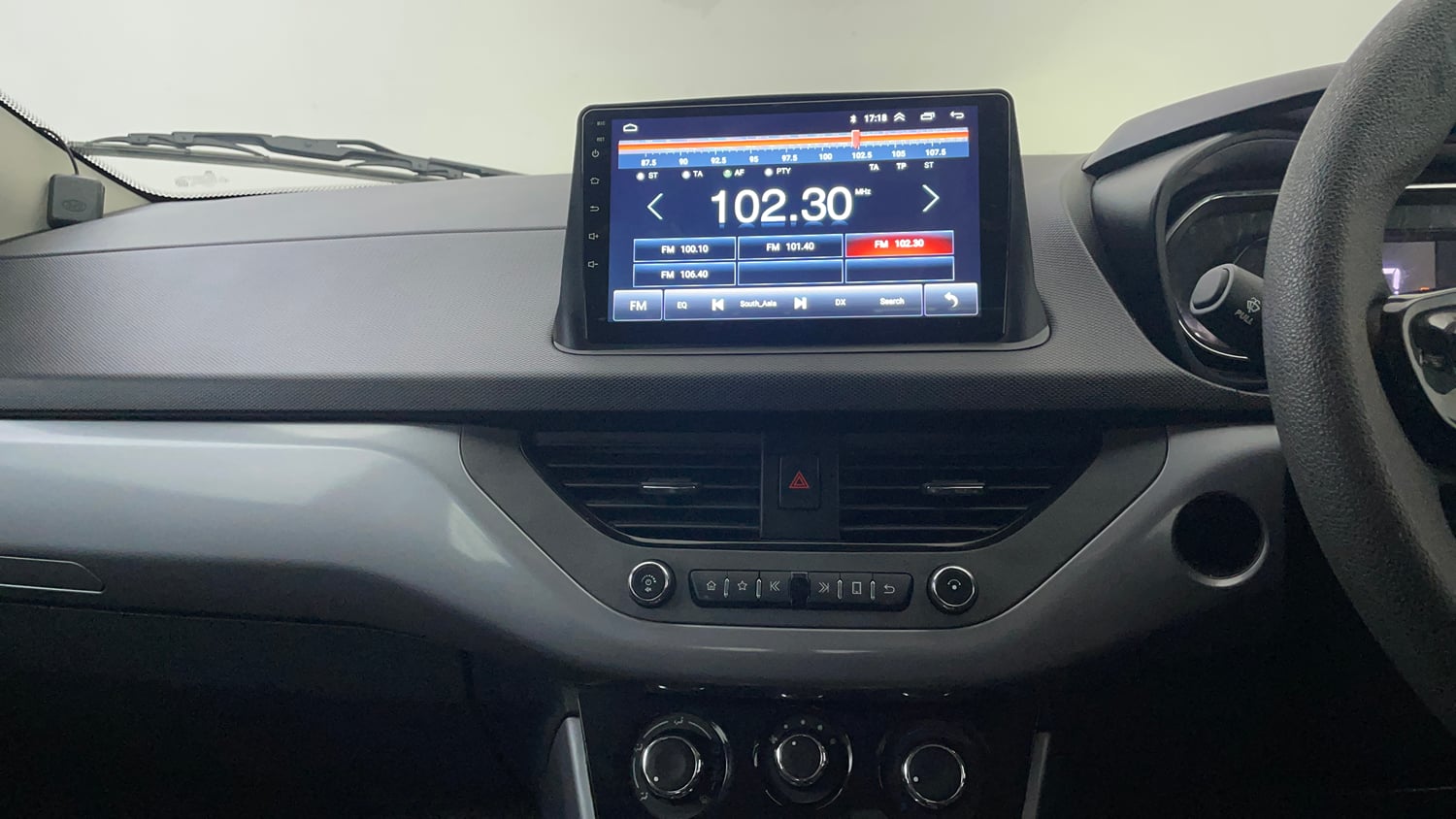 Used 2023 Tata Nexon XMA (S) Petrol Automatic interior MUSIC SYSTEM & AC CONTROL VIEW