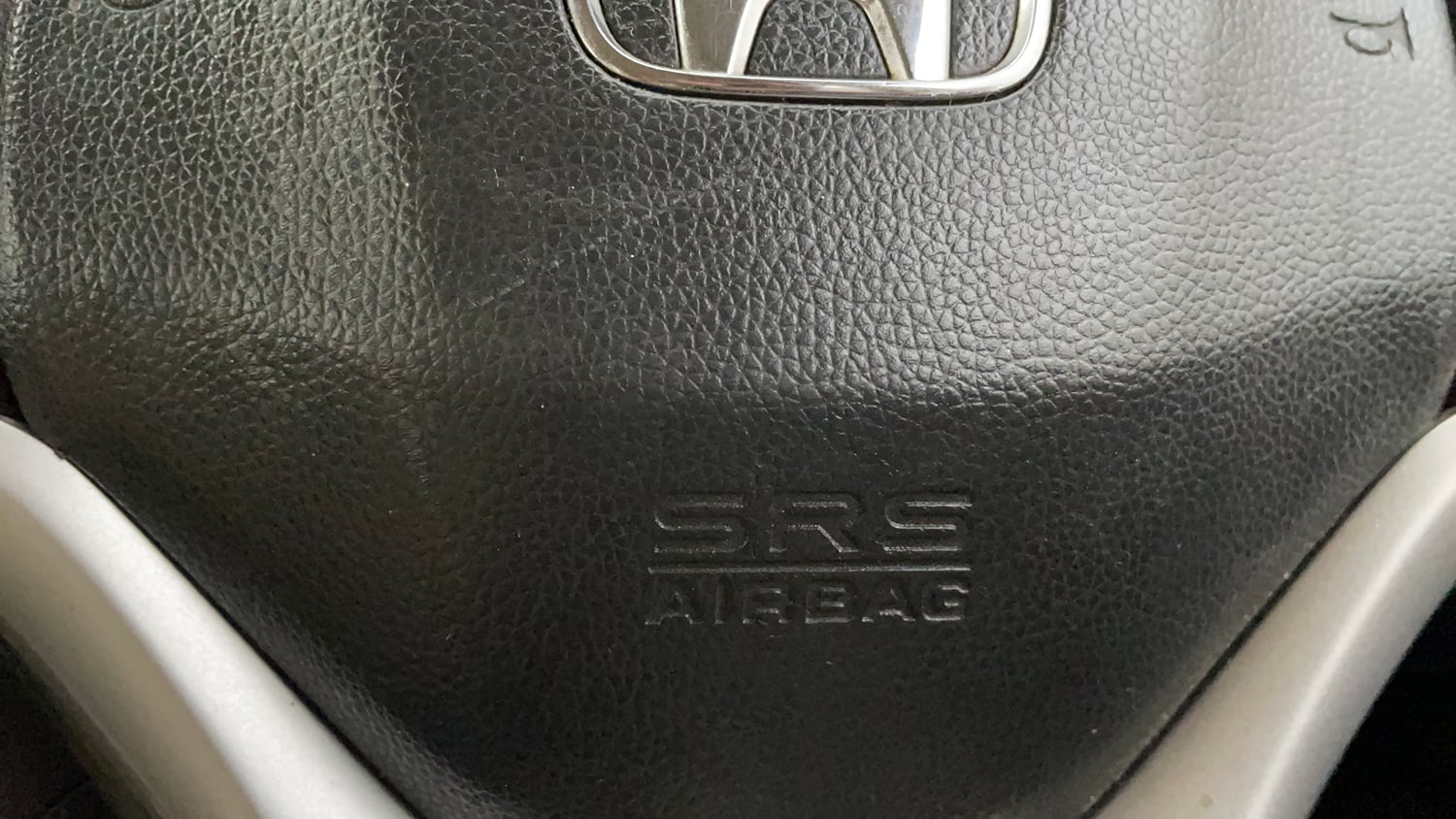 Used 2015 Honda Jazz SV Petrol Petrol Manual top_features Airbags