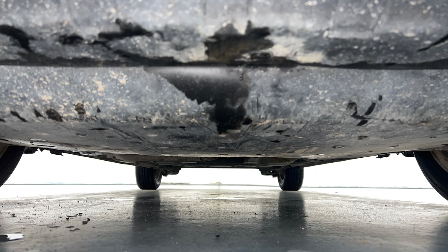 Used 2018 Honda City V Petrol Petrol Manual extra FRONT LEFT UNDERBODY VIEW