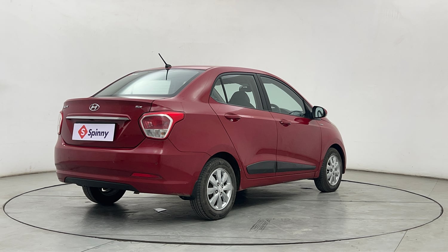 Used 2016 Hyundai Xcent SX 1.1 CRDi Diesel Manual exterior RIGHT REAR CORNER VIEW
