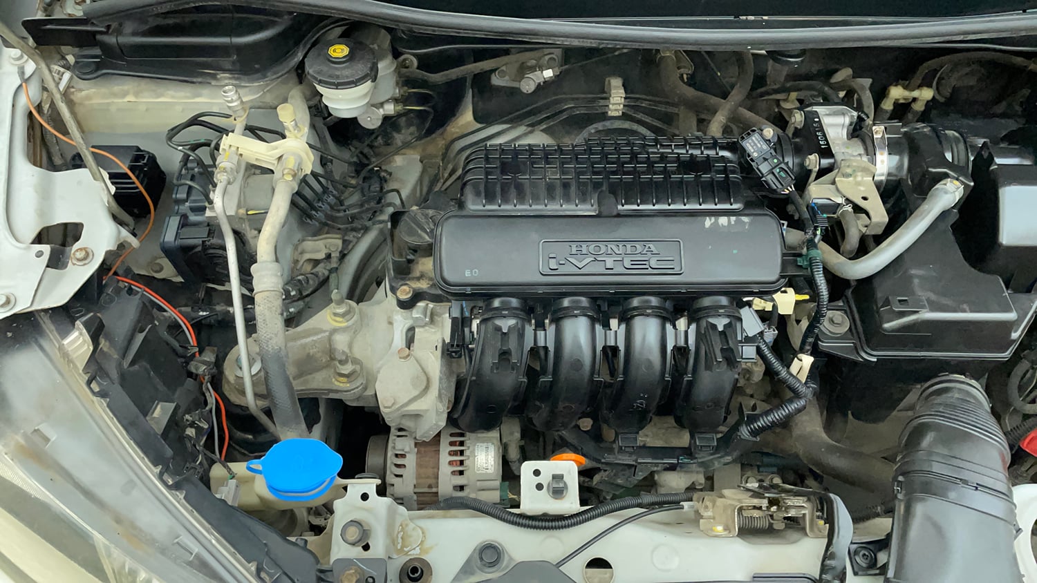 Used 2015 Honda Jazz SV Petrol Petrol Manual engine ENGINE RIGHT SIDE VIEW