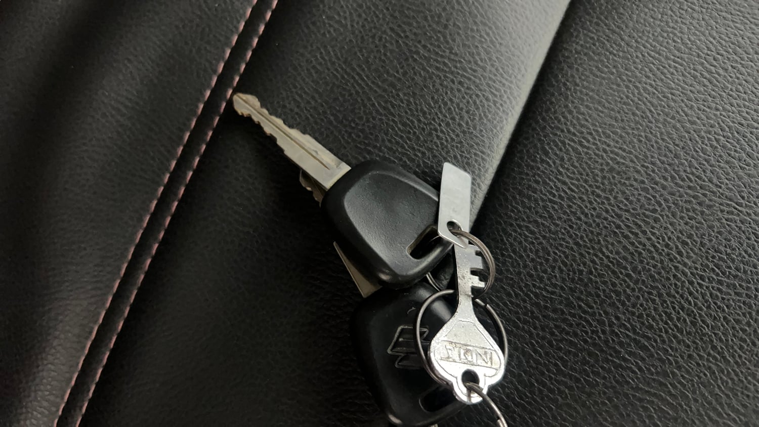 Used 2020 Maruti Suzuki Swift LXi Petrol Manual extra CAR KEY VIEW