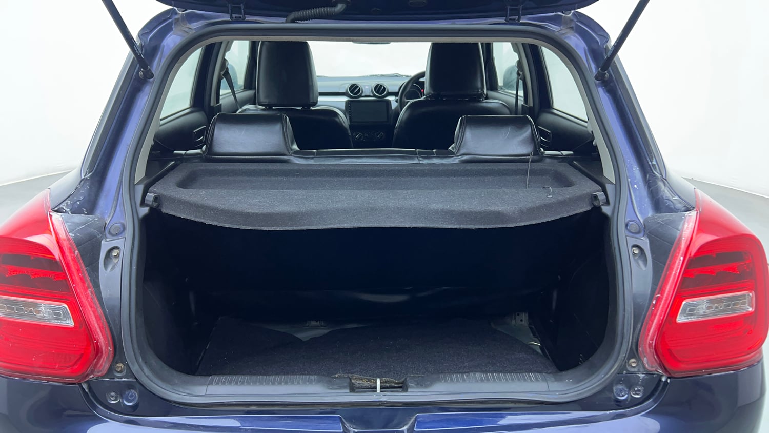 Used 2019 Maruti Suzuki Swift VXi Petrol Manual interior DICKY INSIDE VIEW