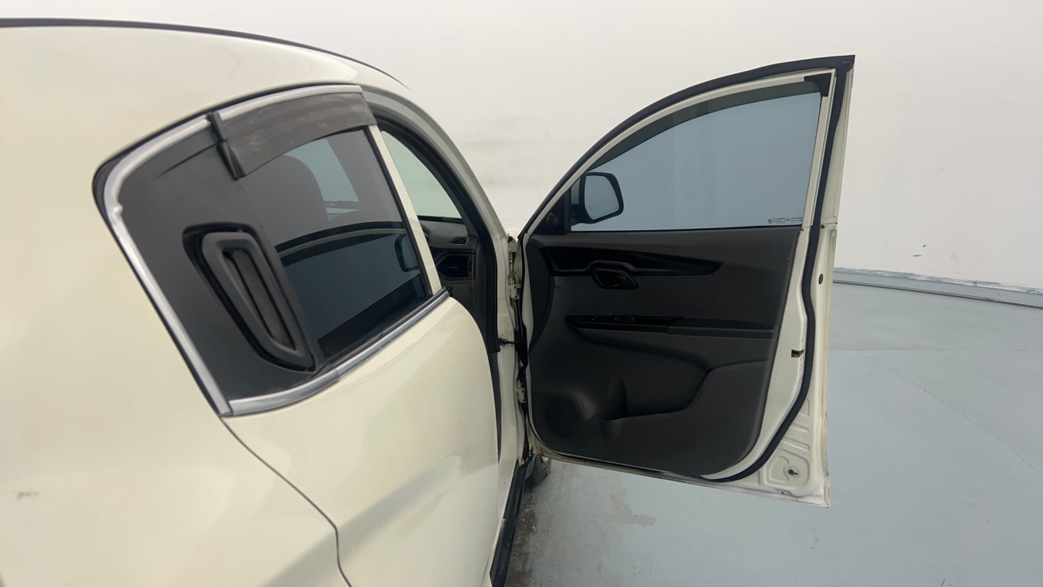Used 2019 Mahindra KUV100 NXT K4 Plus 6 STR Petrol Manual interior RIGHT FRONT DOOR OPEN VIEW