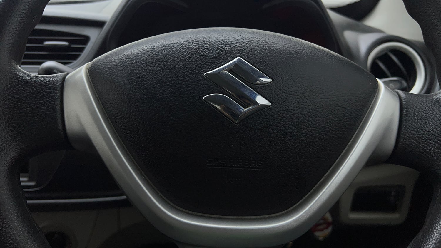 Used 2021 Maruti Suzuki Alto 800 LXi (O) Petrol Manual top_features Airbags