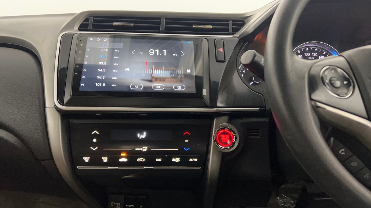 Used 2018 Honda City V Petrol Petrol Manual interior MUSIC SYSTEM & AC CONTROL VIEW