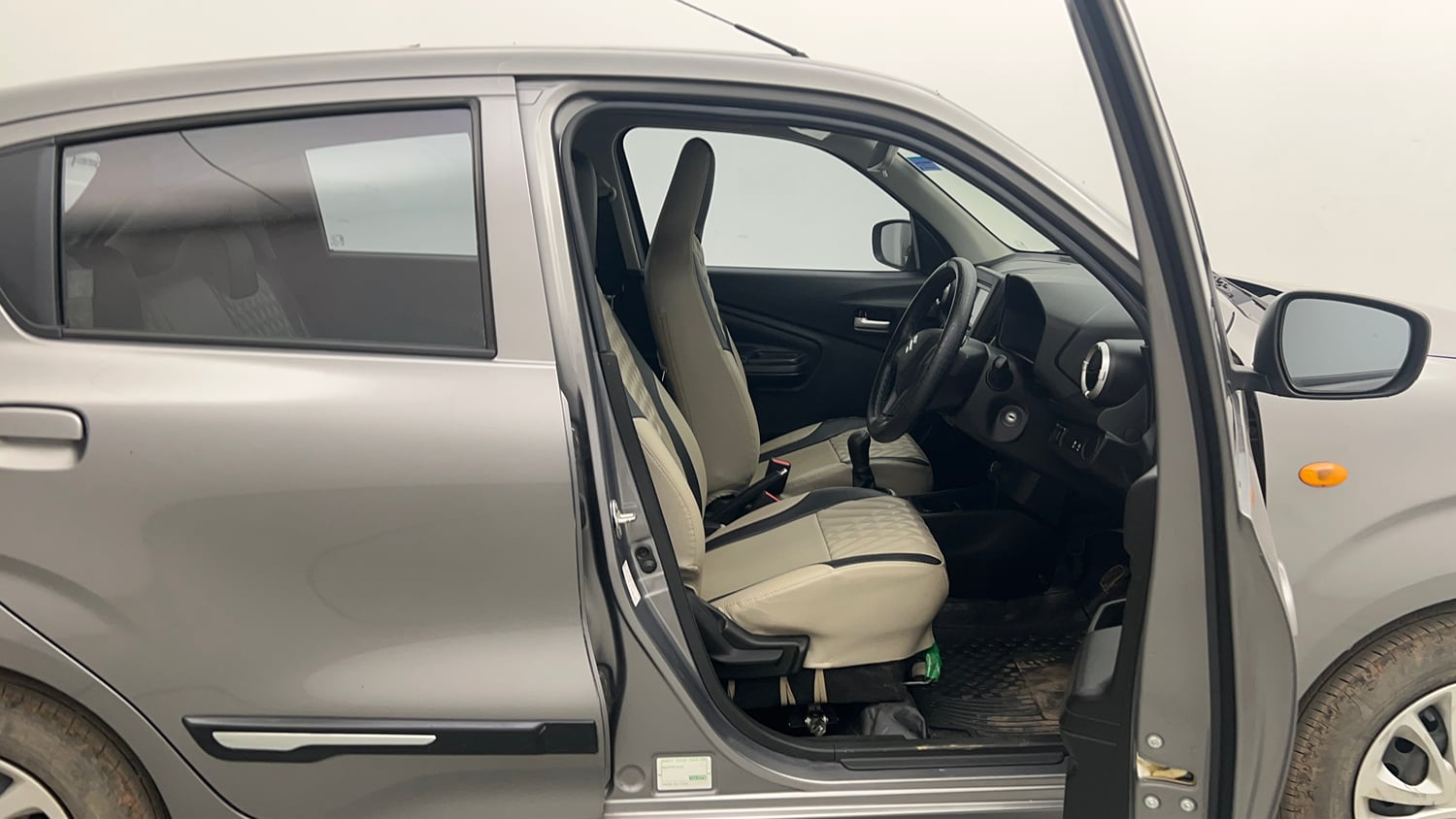 Used 2023 Maruti Suzuki Celerio VXi Petrol Manual interior RIGHT SIDE FRONT DOOR CABIN VIEW