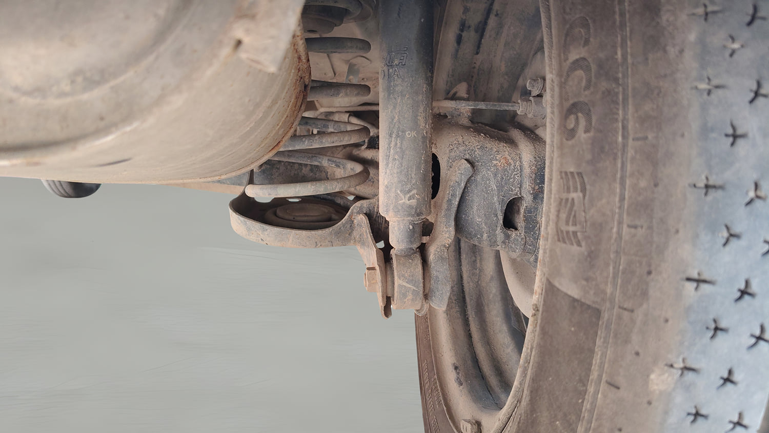 Used 2017 Maruti Suzuki Celerio VXi AMT Petrol Automatic extra REAR RIGHT UNDERBODY VIEW