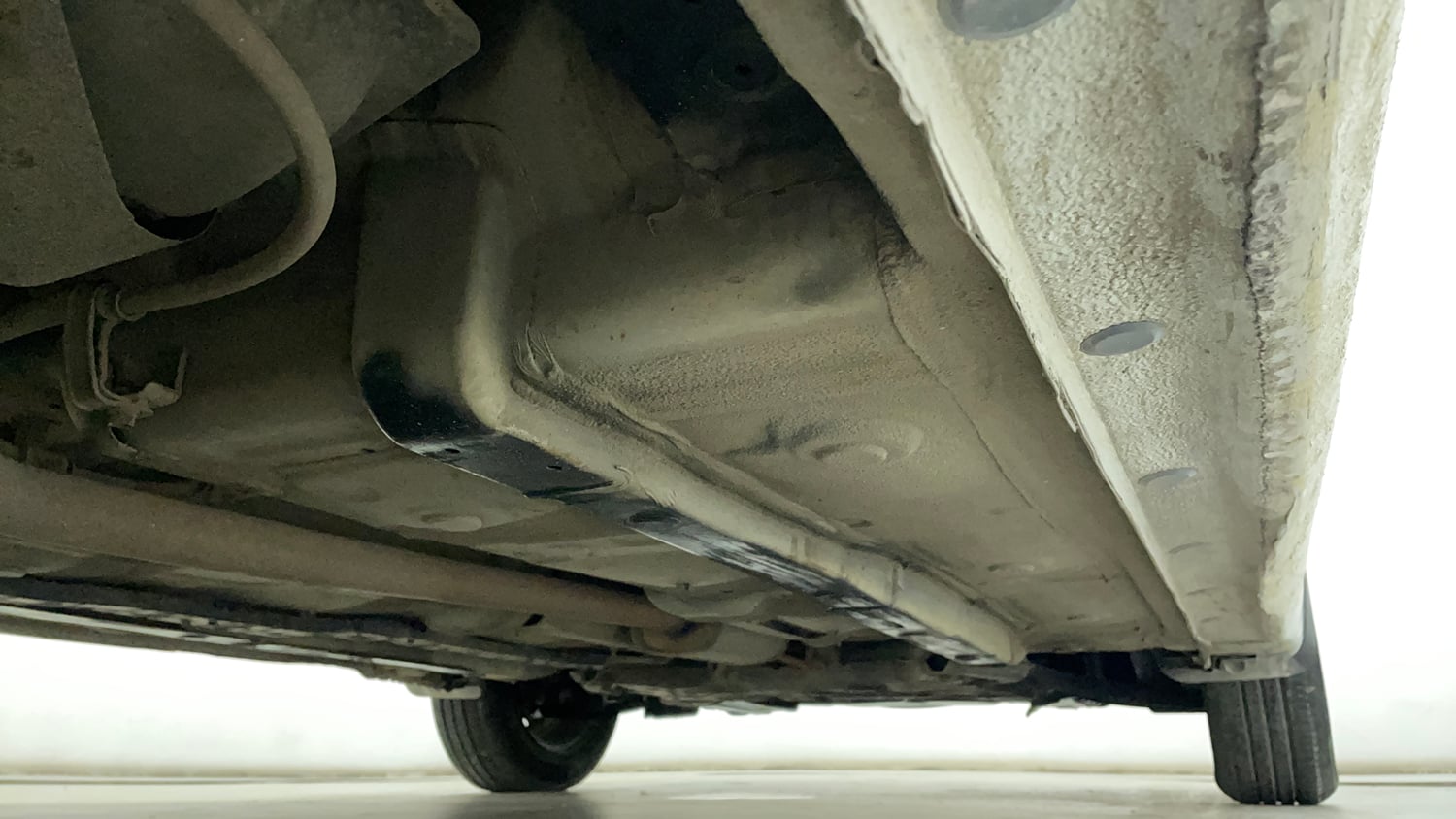 Used 2017 Hyundai Grand i10 Magna 1.2 Kappa VTVT Petrol Manual extra REAR RIGHT UNDERBODY VIEW
