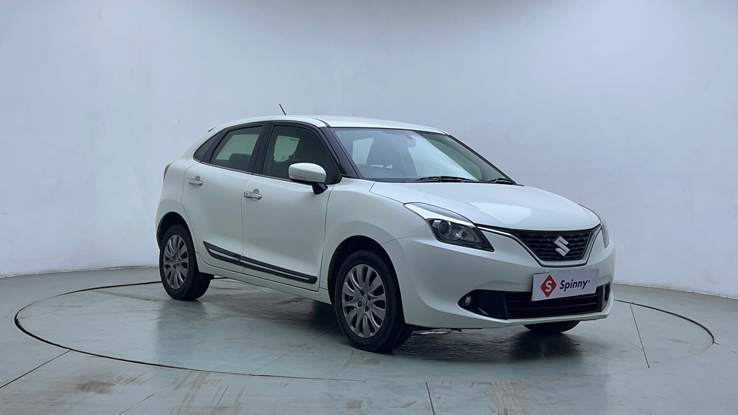 Used 2018 Maruti Suzuki Baleno Alpha 1.2 Petrol Manual exterior RIGHT FRONT CORNER VIEW