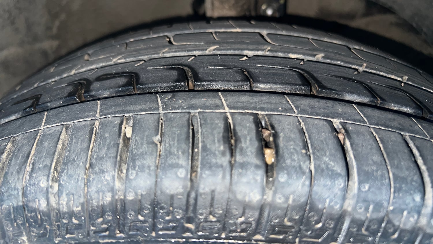 Used 2018 Maruti Suzuki Baleno Alpha 1.2 Petrol Manual tyres RIGHT FRONT TYRE TREAD VIEW
