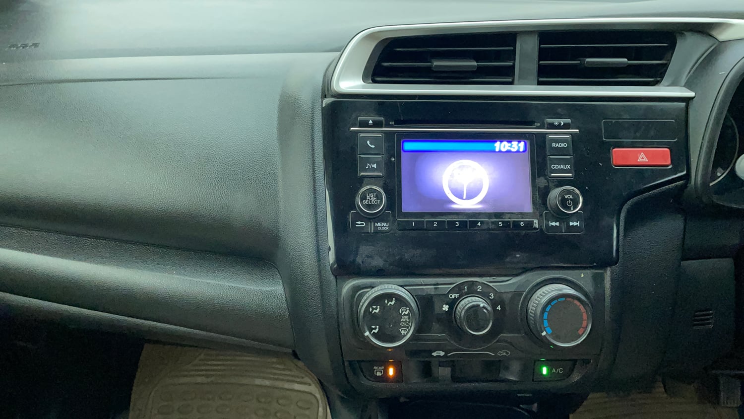 Used 2015 Honda Jazz SV Petrol Petrol Manual interior MUSIC SYSTEM & AC CONTROL VIEW