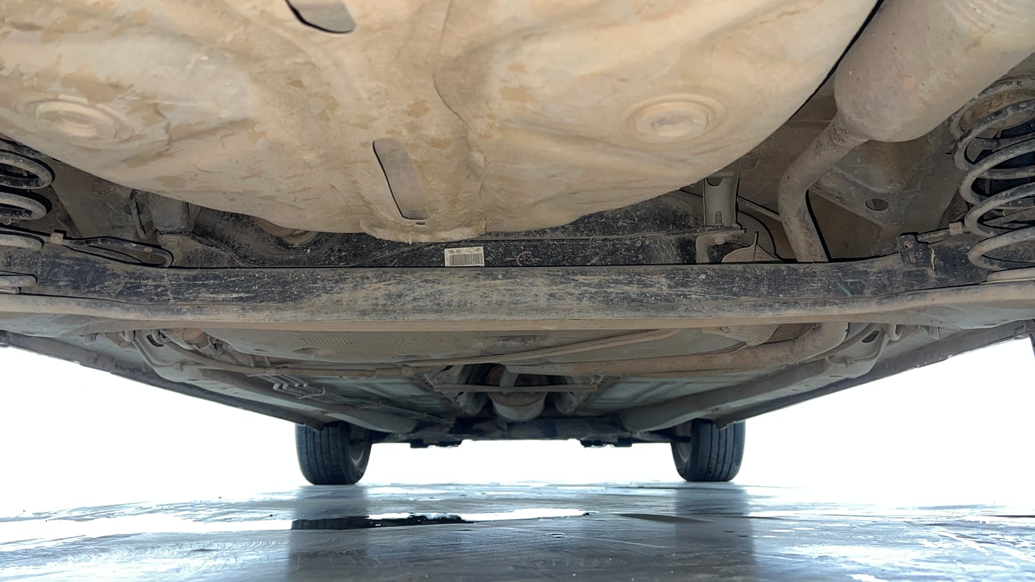 Used 2019 Maruti Suzuki Baleno Alpha Petrol Manual extra REAR UNDERBODY VIEW (TAKEN FROM REAR)