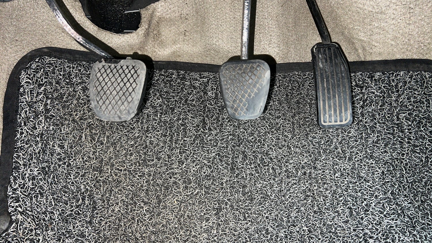 Used 2014 Honda Amaze 1.2 VX i-VTEC Petrol Manual interior PEDALS VIEW