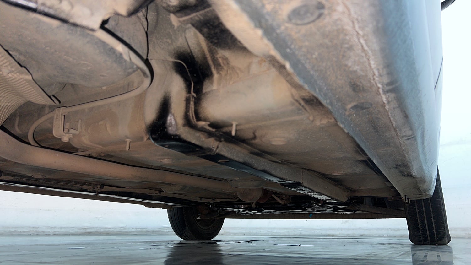 Used 2021 Hyundai Santro Sportz Petrol Manual extra REAR RIGHT UNDERBODY VIEW