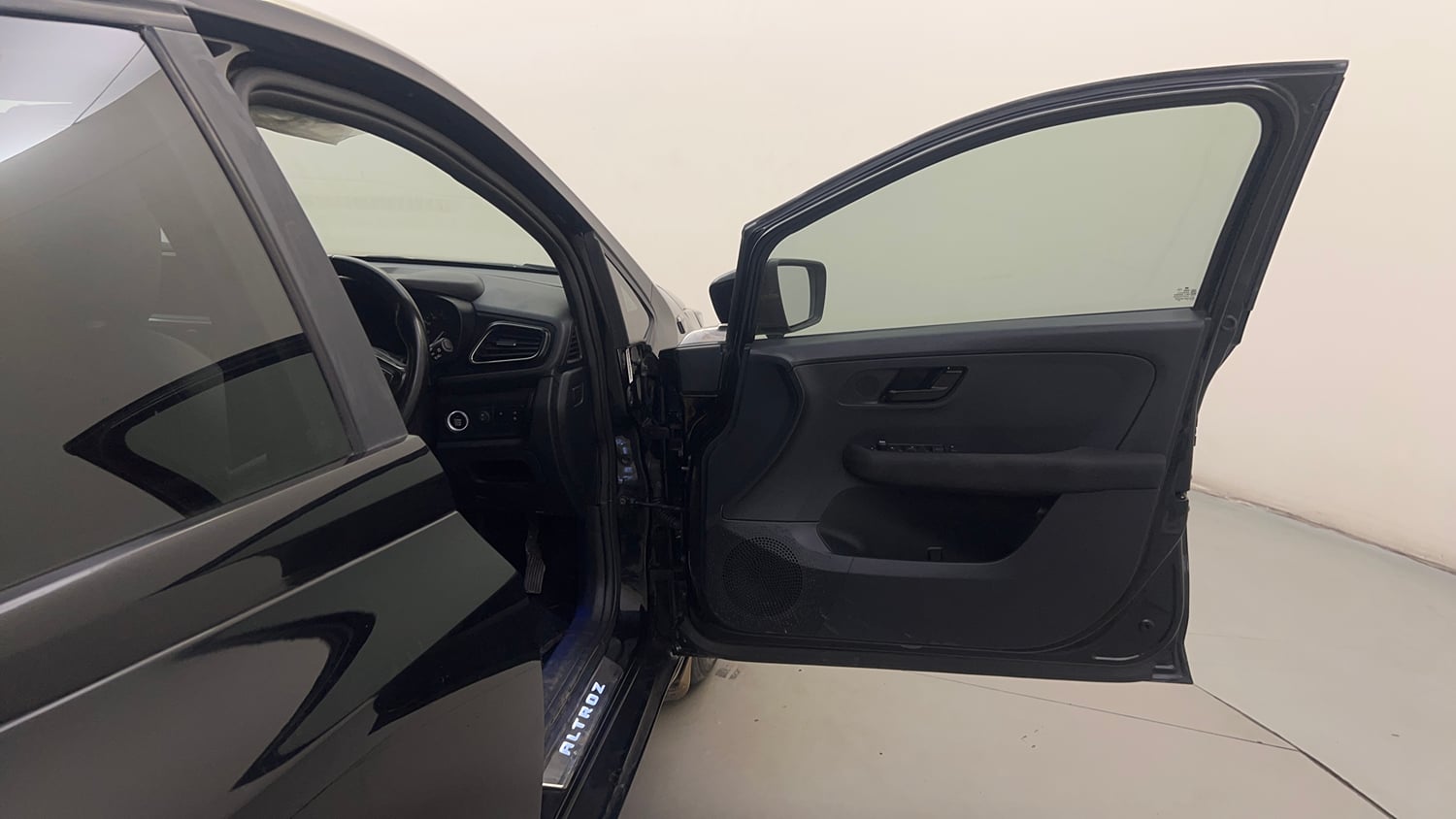 Used 2022 Tata Altroz XZ Plus i-Turbo Petrol Dark Edition Petrol Manual interior RIGHT FRONT DOOR OPEN VIEW