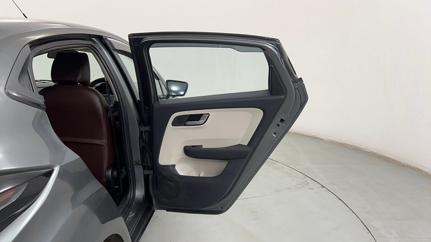 Used 2022 Tata Altroz XZ Diesel Diesel Manual interior RIGHT REAR DOOR OPEN VIEW